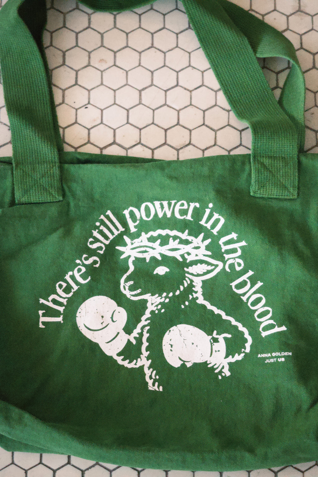 LAMB ZIP TOTE